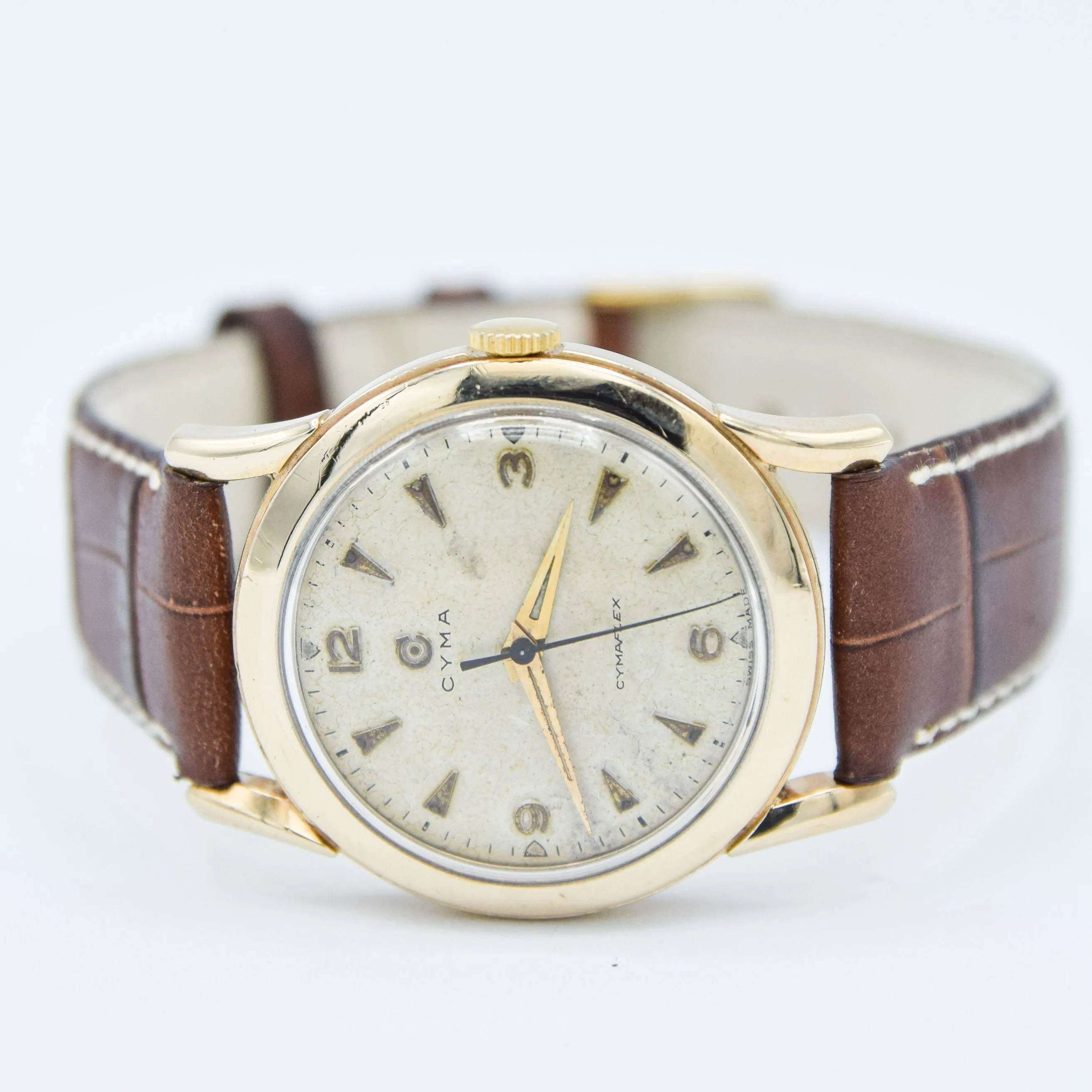 1954 Cyma Cymaflex Wristwatch Bombe Style Lugs and Mixed Arabic and Arrow Batons in Solid 9ct Gold with Original Box