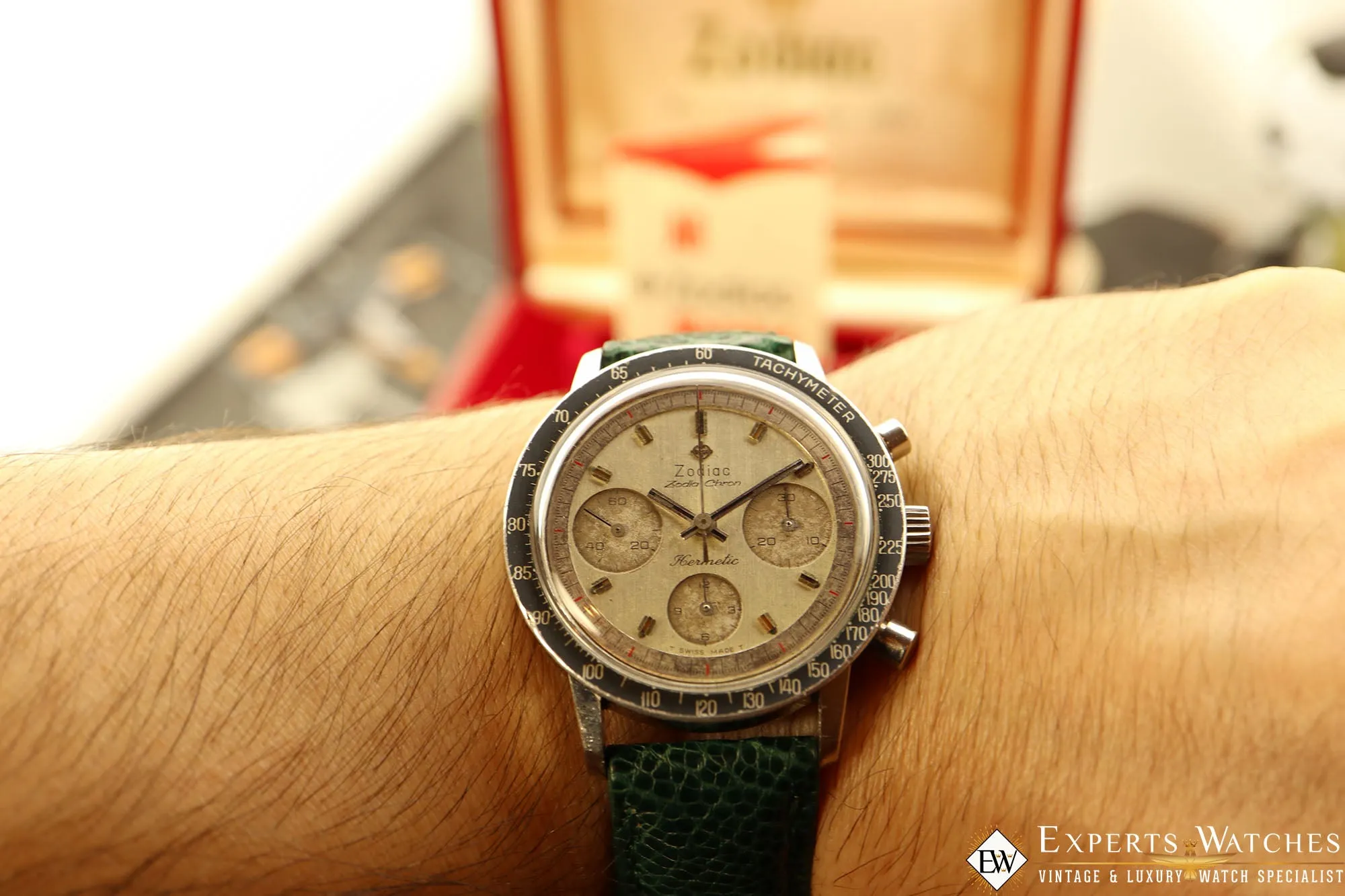 1960's Serviced Vintage Zodiac Chronograph Zodia-Chron Valjoux 72 Hermetic Box