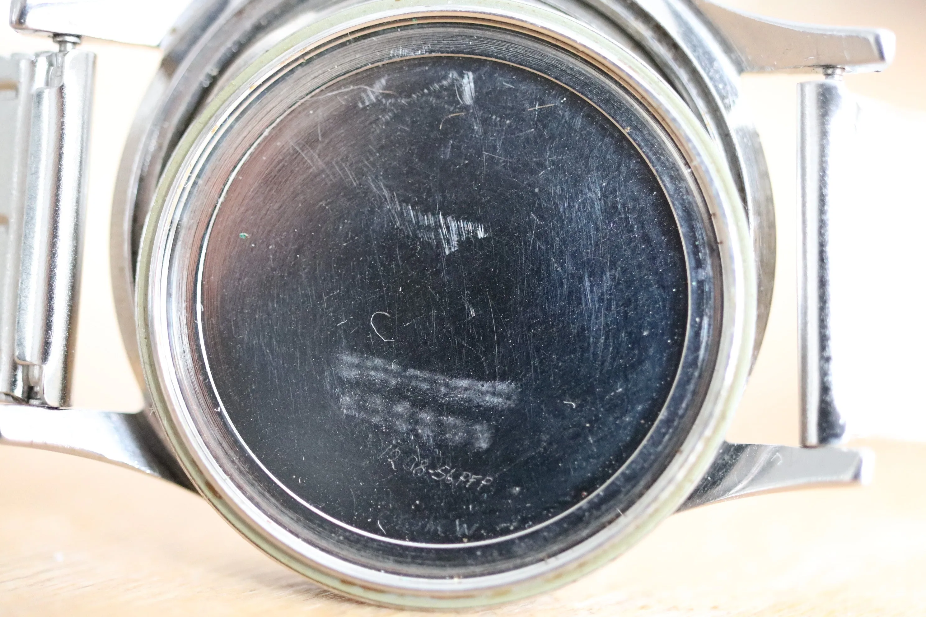 Beautiful tropical Huguenin 17j Manual watch Working well