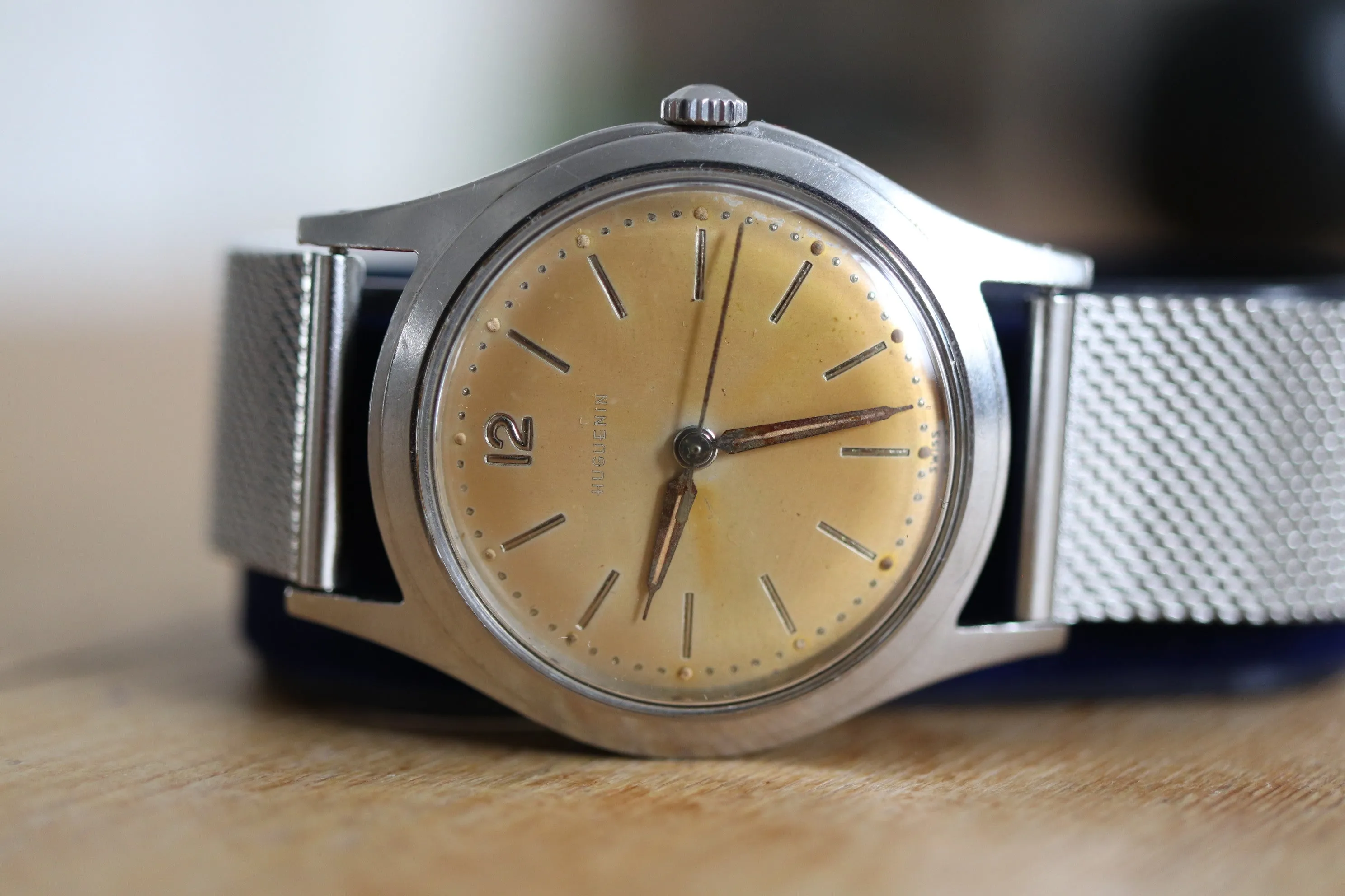 Beautiful tropical Huguenin 17j Manual watch Working well