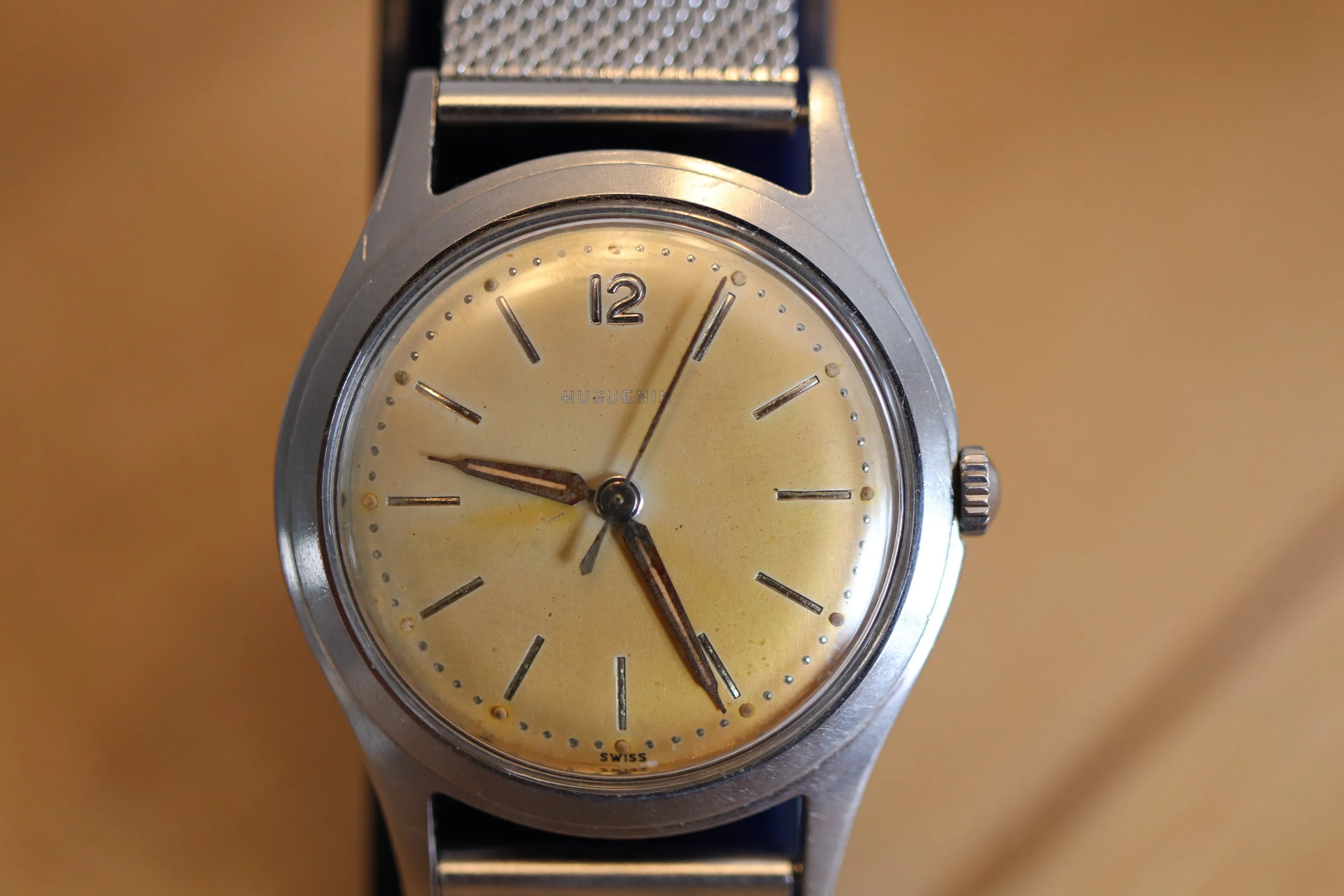 Beautiful tropical Huguenin 17j Manual watch Working well