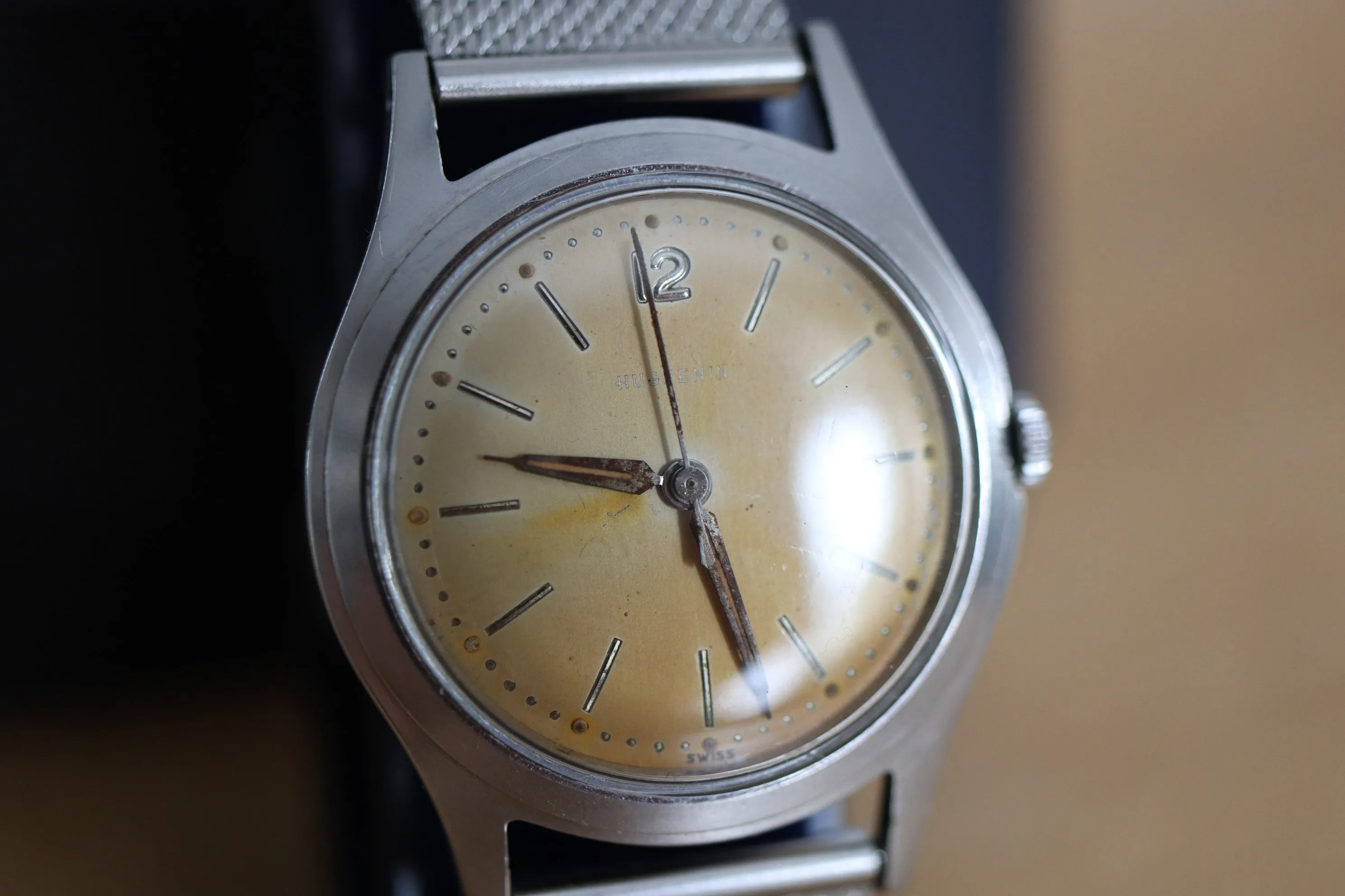 Beautiful tropical Huguenin 17j Manual watch Working well