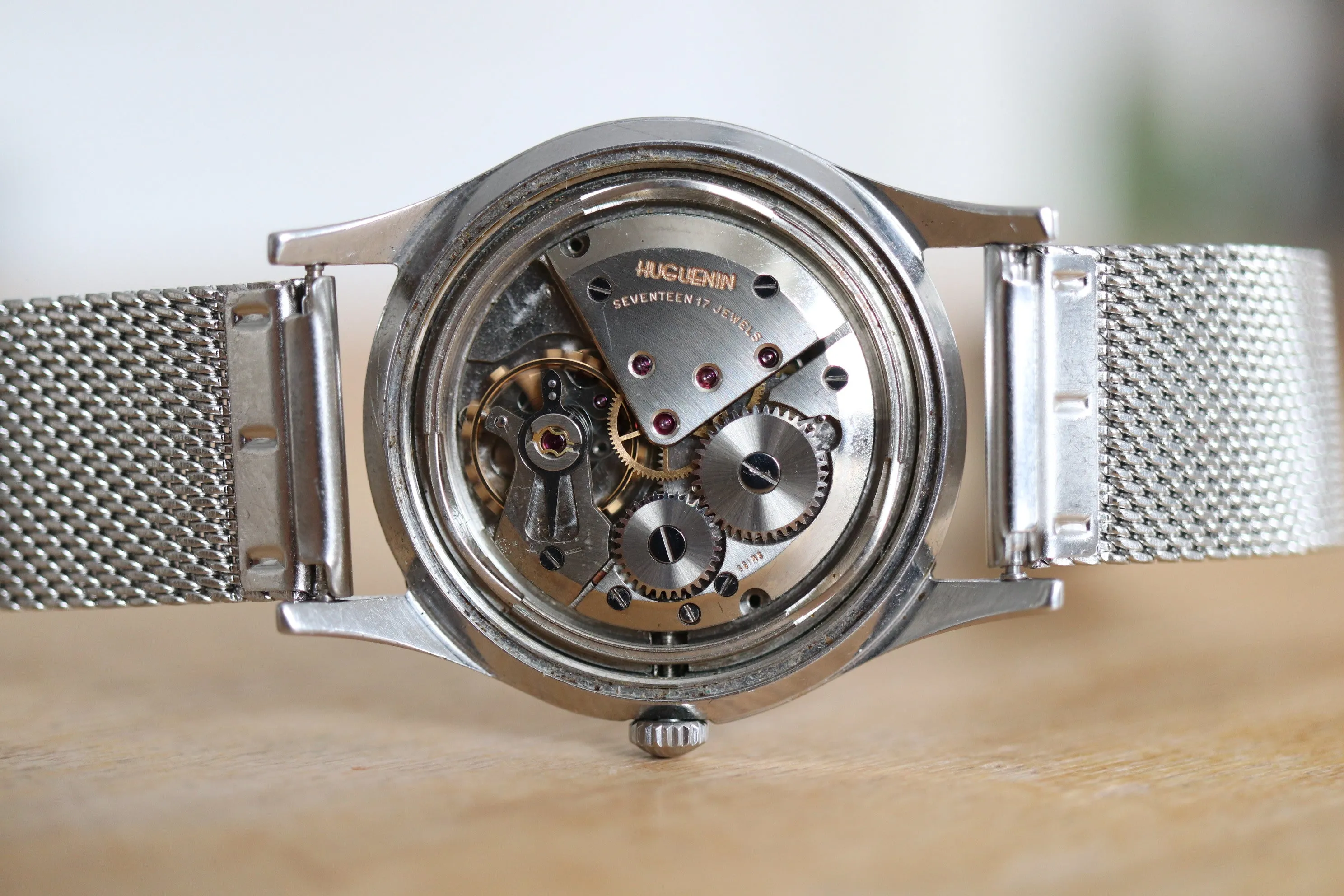 Beautiful tropical Huguenin 17j Manual watch Working well