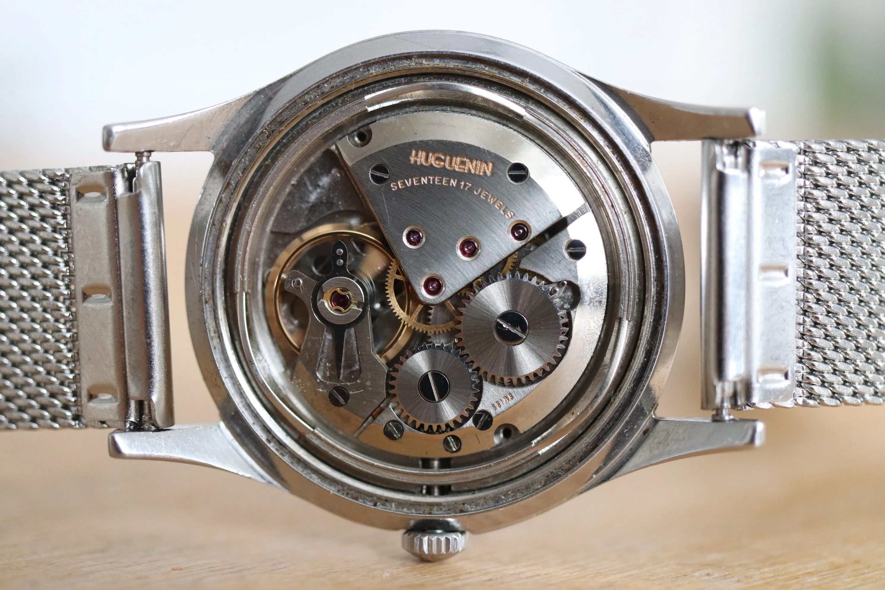 Beautiful tropical Huguenin 17j Manual watch Working well