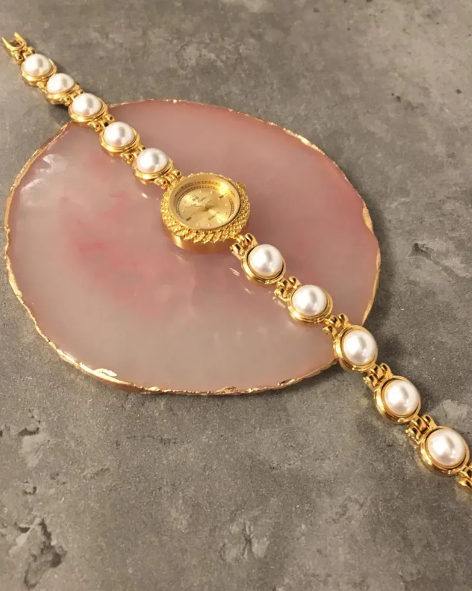 Bellora – Gold-toned finish – Vintage watch