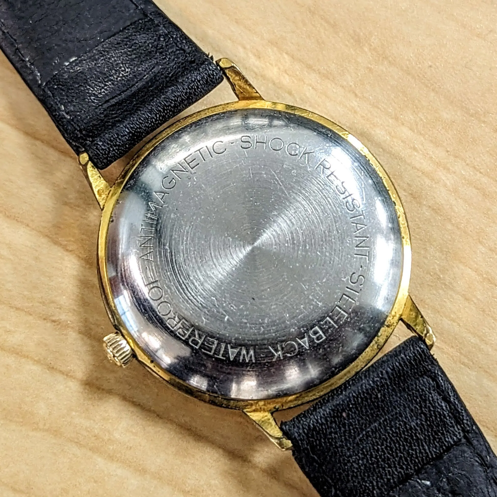 HELBROS Selfwinding Watch Date Indicator - Perfect Circle Piston Rings Wristwatch