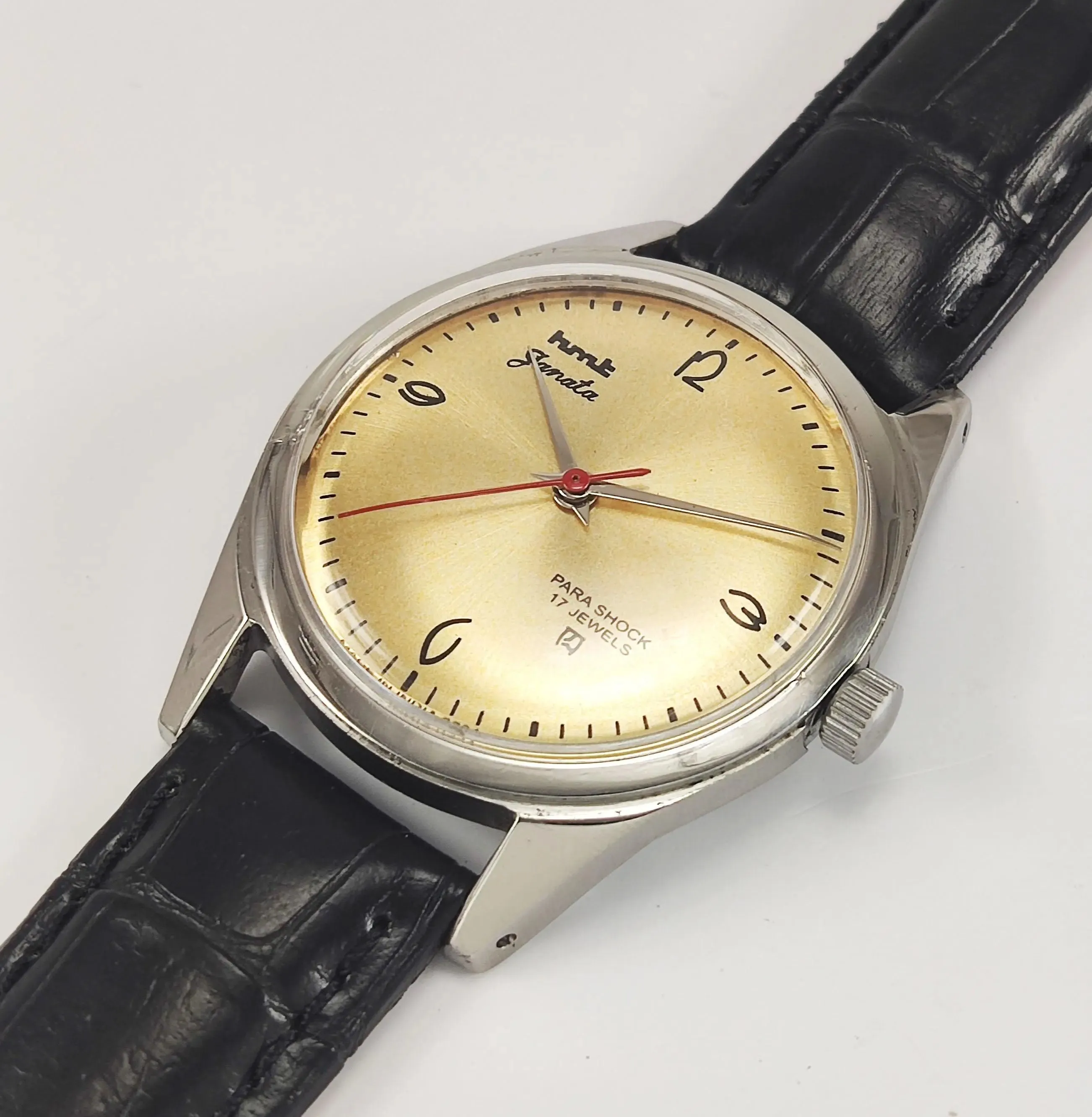 HMT Janata Para Shock 17 Jewels Golden Dial Mechanical Hand winding Men's Wrist Watch