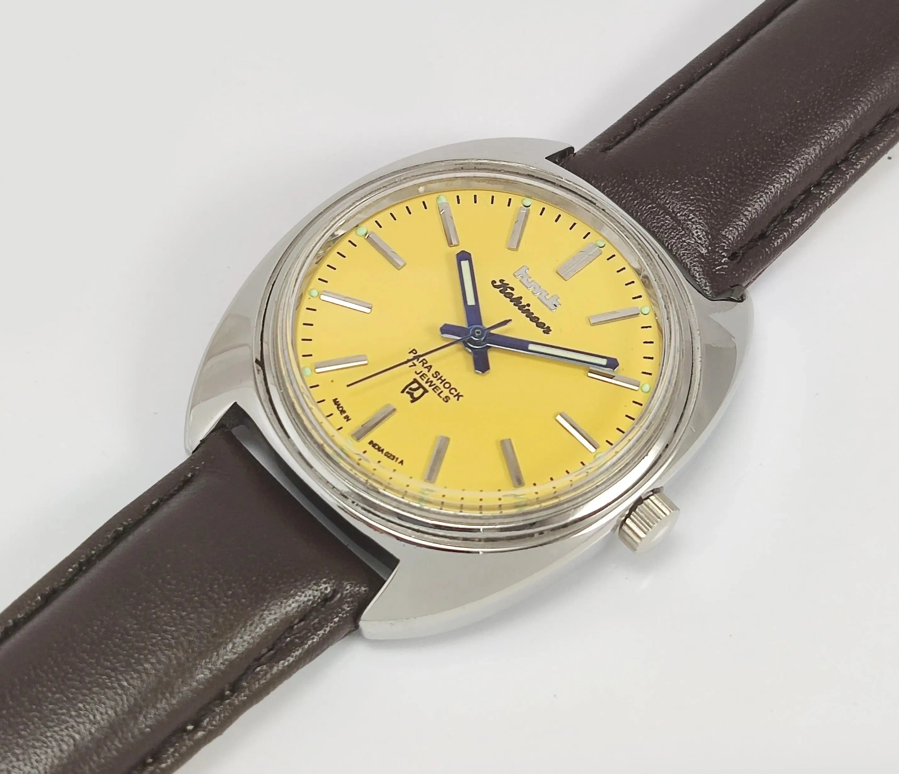 HMT Kohinoor Para Shock 17 Jewels Yellow Dial Transparent Back Mechanical Hand winding Men's Wrist Watch