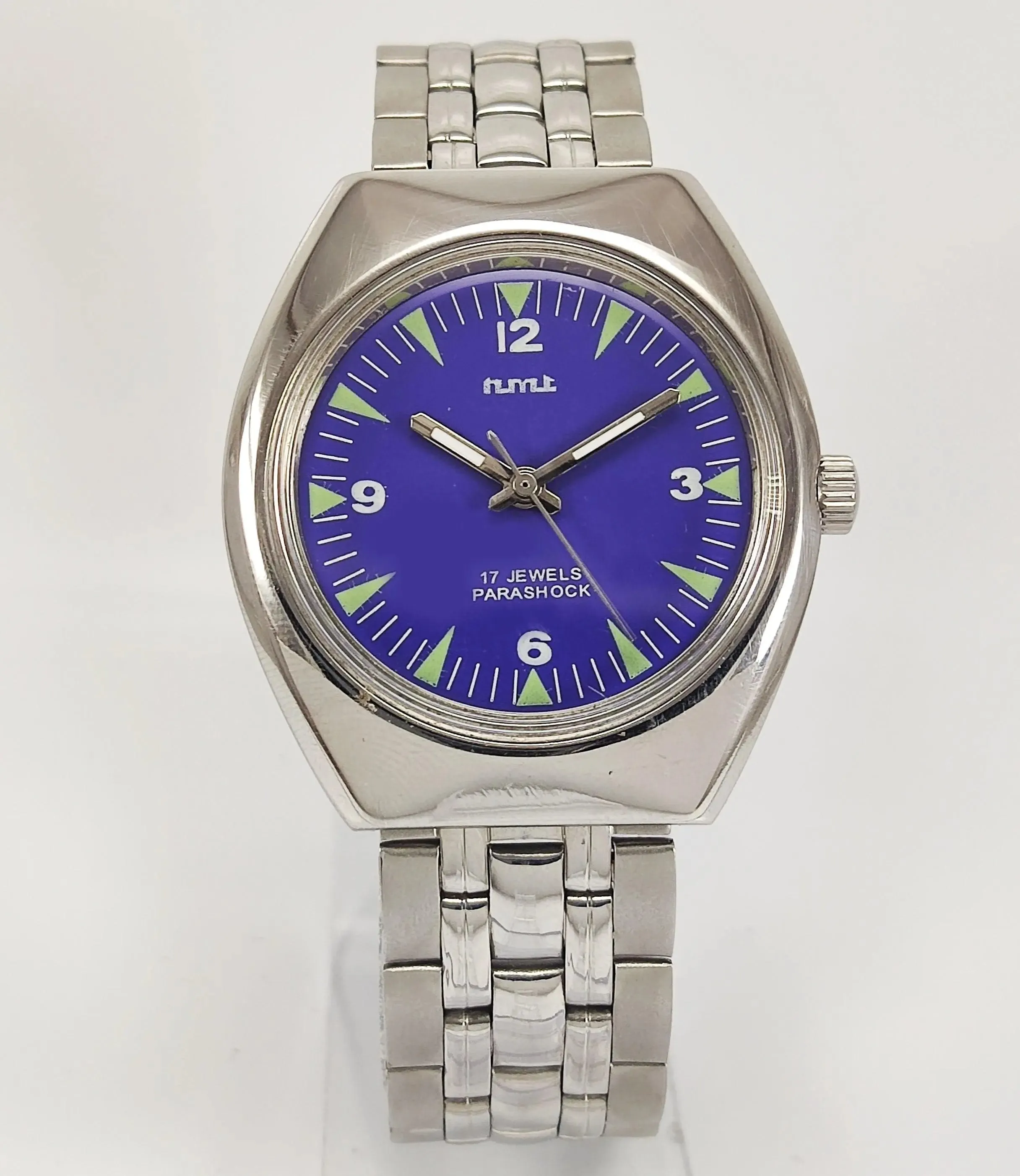 HMT Para Shock 17 Jewels Purple Dial Mechanical Hand winding Men's Wrist Watch