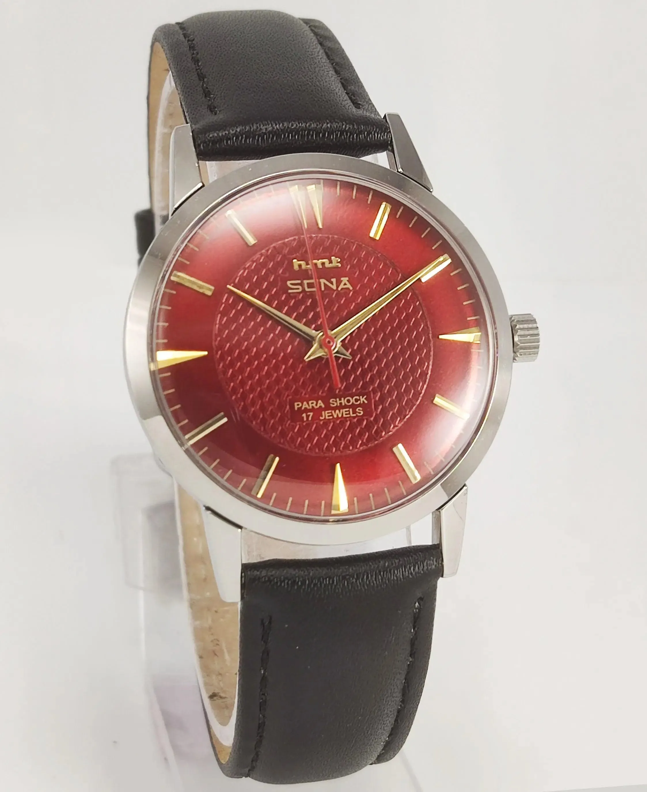 HMT Sona Para Shock 17 Jewels Maroon Red Dial Mechanical Hand winding Men's Wrist Watch