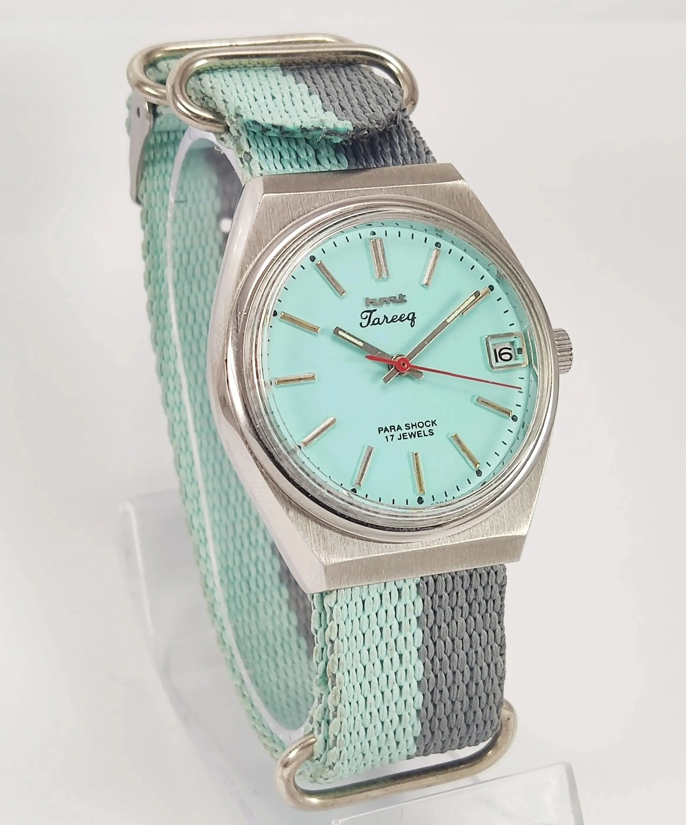 HMT Tareeq Para Shock 17 Jewels Pista Green Dial Date Function Mechanical Hand winding Men's Wrist Watch
