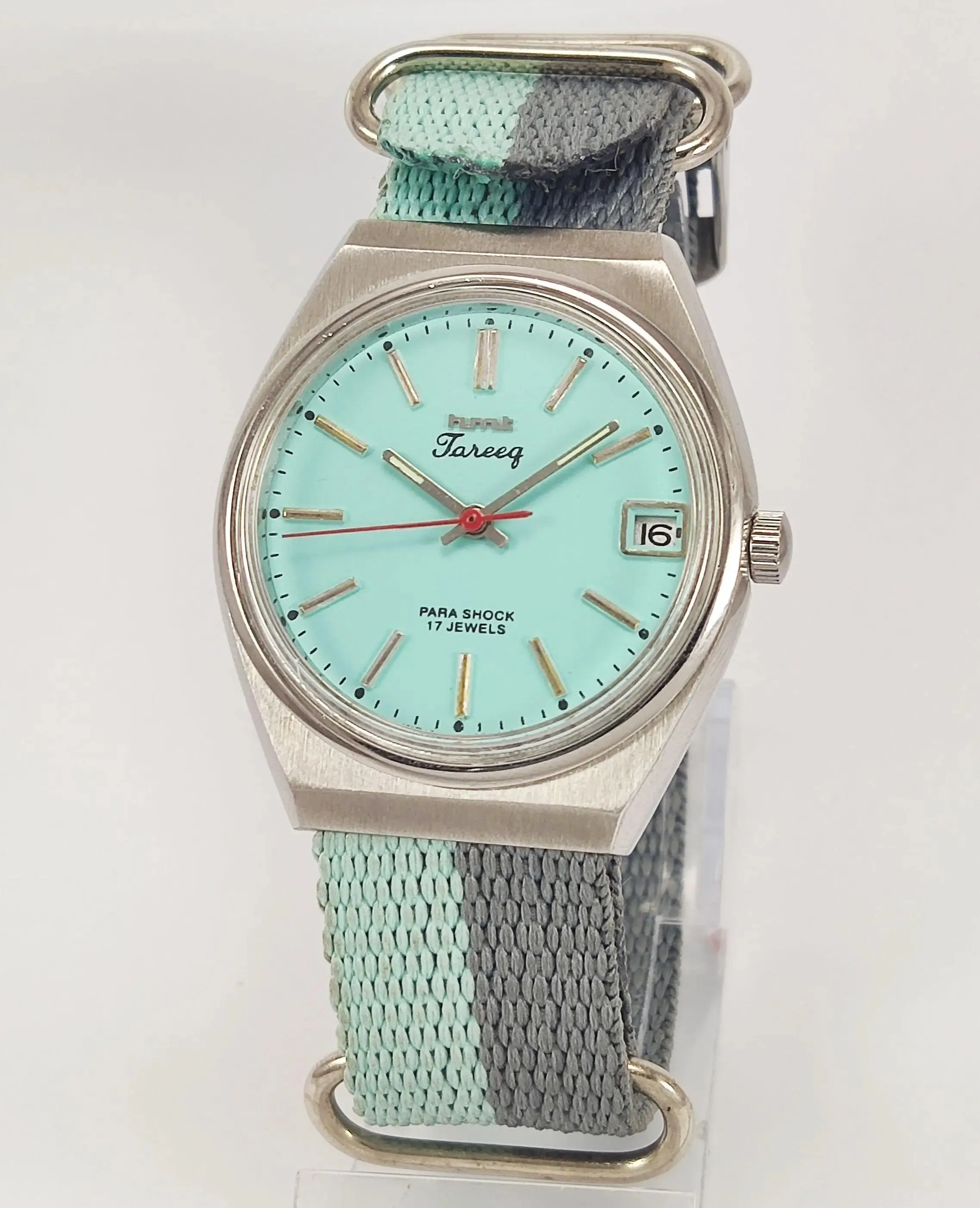 HMT Tareeq Para Shock 17 Jewels Pista Green Dial Date Function Mechanical Hand winding Men's Wrist Watch