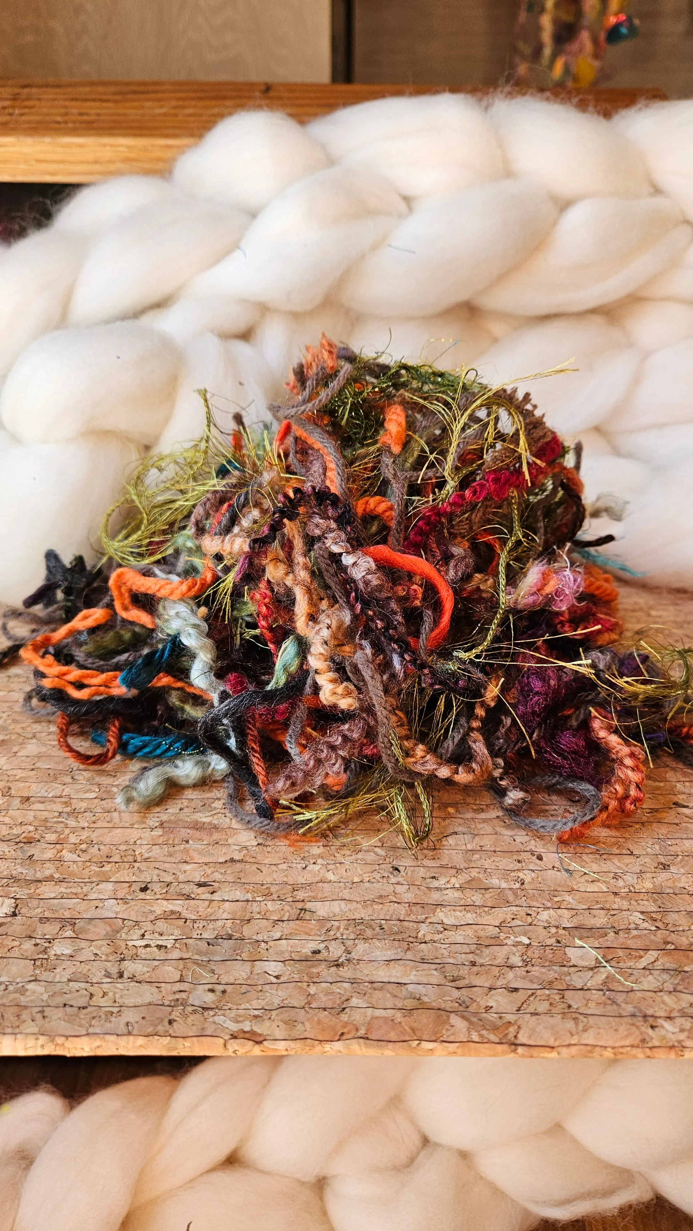 JOAN OF ARC Novelty Thread Fiber Texture Blend - 2 ounces