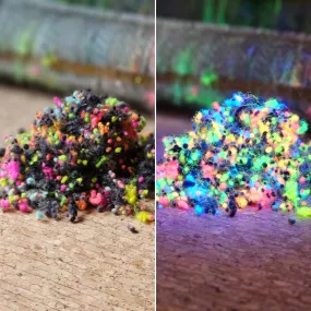 RETRO GLOW Dyed Fine Wool Nepps Blend - 1 ounce