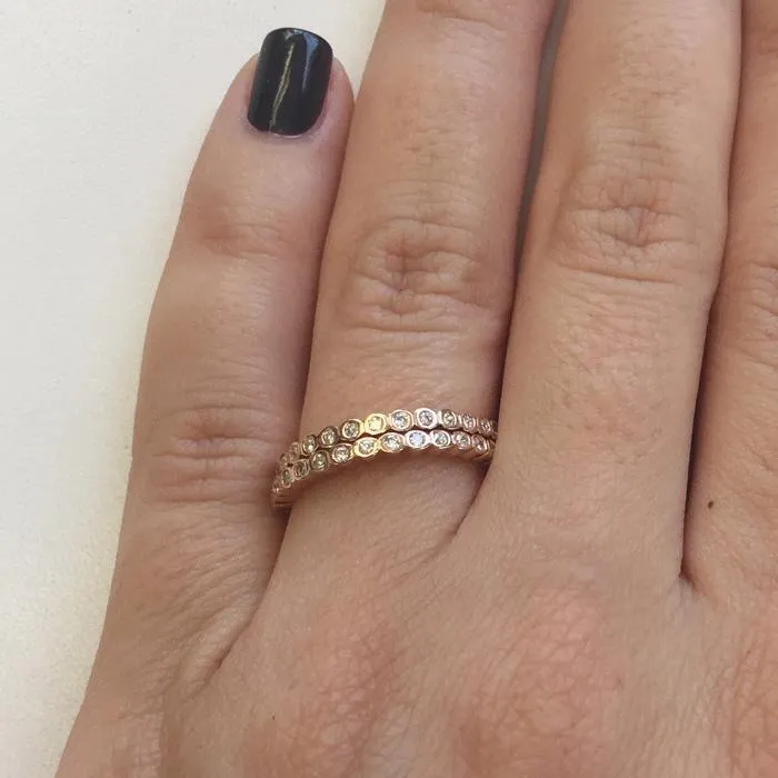 Scalloped Bezel Diamond Wedding Band