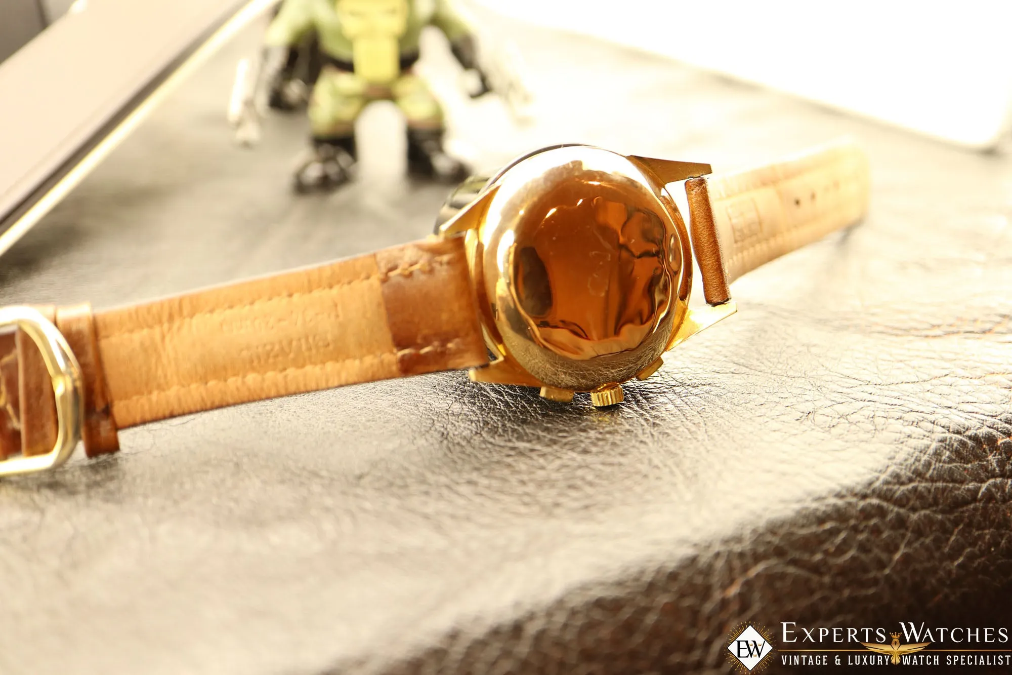 SOLD!!!  1950s Serviced Vintage Chronographe Suisse 18K Gold Lemania Cal 1270 (320 / 321)